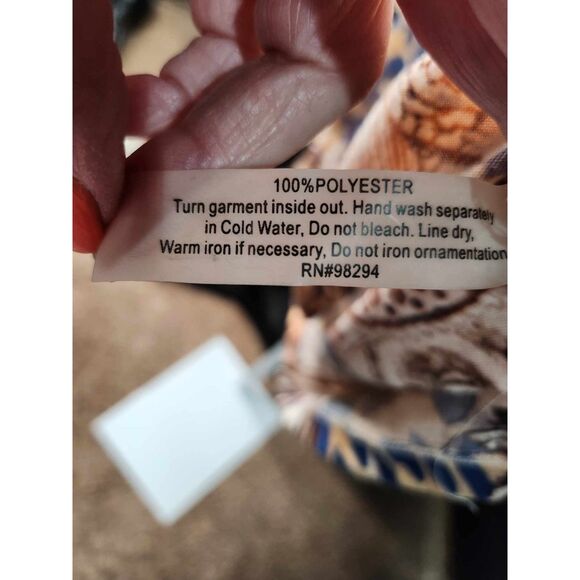 Thomas and Olivia top captures attention & creates a lasting impression. Size 2X - Picture 6 of 13